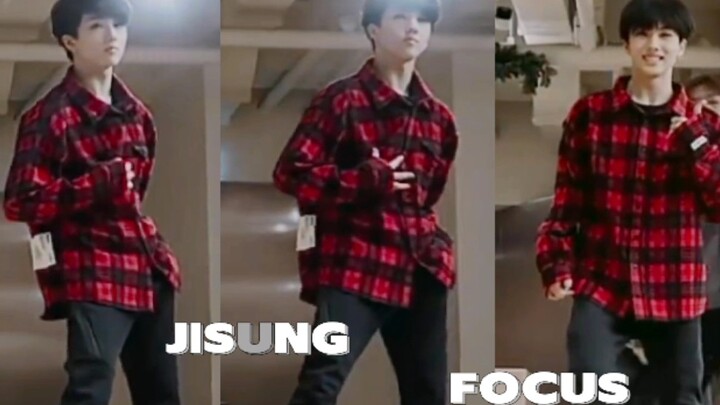 Love at First Sight │ Seoul Music Awards Practice Room 200131 JISUNG Focus