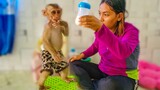 Wow, So Precious!! Amazing Mom training Yaya to stand up straight for getting breakfast milk