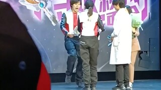 cos成静间结名和圣彰人去见真中剑悟本人结果……