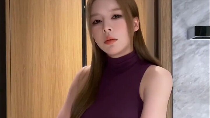 อยู่กับเจ้านายยังไงก็ไม่เหลือศักดิ์ศรีสักนิด คอยดูสิว่าฉันจะจัดการเธอยังไง