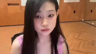 Putri Xiao Shenyang, Shen Jiarun bernyanyi a cappella dan kagum begitu dia membuka mulutnya