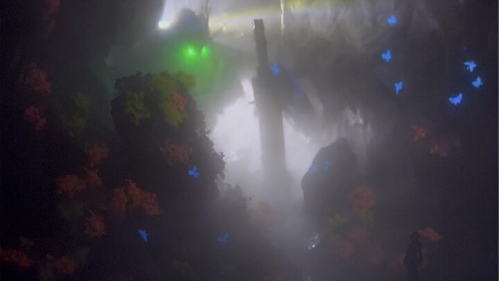 A Gundam in the fish tank… all about the vibe… but it kind of looks like a giant cockroach.