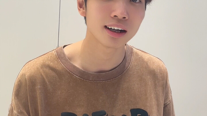 175 นักเต้นฮูล่าบอย