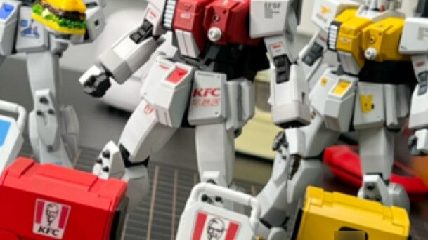 No matter! The KFC delivery man color matching land war color change self-assembled version is here!