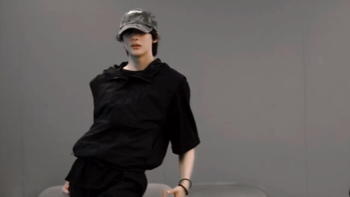 [Anton] "Extreme Contrast"