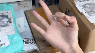 فتح شامل لأكياس الحظ المليئة بالبضائع بأسعار مختلفة