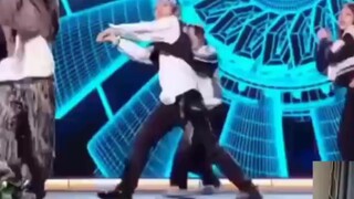 [Li Yongqin/Ten] Saya sangat bahagia dapat melihat Li Yongqin menari Flying Without Wings seumur hid