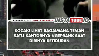 kocak!prank temen kantor..