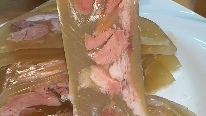 A heartwarming little eatery run by a mom and her son—stop by for a bite on your way and feel right 