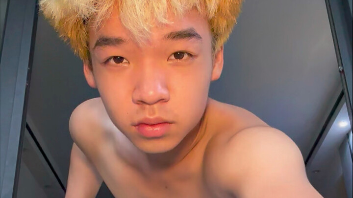 Nếu đẹp trai là một sai lầm, thì tôi nguyện sai lầm hết lần này đến lần khác.