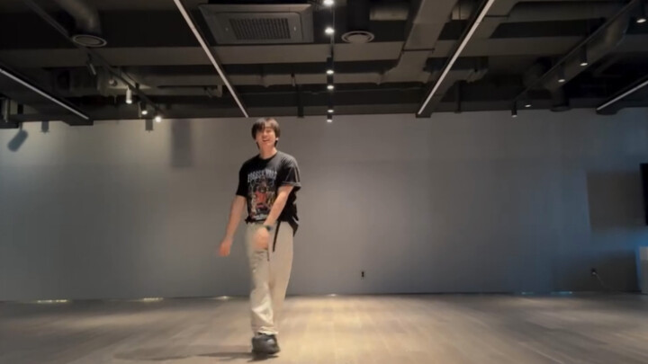 【Lee Hyukjae/Eunhyuk】Lee Hyukjae updated dance video on Instagram