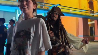 Bộ sưu tập thế giới của thuyền trưởng Jack (Không có cướp biển nào không có trò nhại)