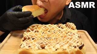 ASMR EATING CINNAMON ROLLS & JAPANESE COTTON CHEESECAKE FROM BUBBLEPOINTKK