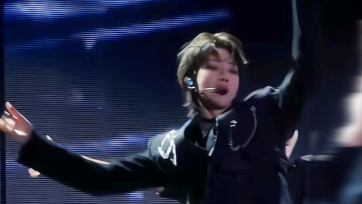 Xu Minghao Maestro three-segment straight shot of the charm of the top dancer today's clean Xu Mingh