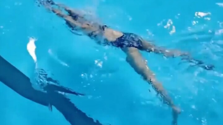 ว่ายน้ำ: เรียนท่าหมาพาวก่อน ตามด้วยท่ากบ แล้วค่อยฝึกท่าฟรีสไตล์!