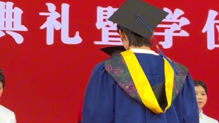 🎓Tak berbalik… terus melangkah maju #Universitas Teknologi Wuhan #Upacara Wisuda #Meraih Kesuksesan 