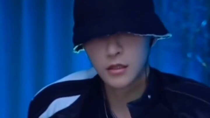 يا جماعة، وو تشو يي ما زال شاملًا للغاية!