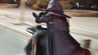 Alpha đang giả vờ không gọi cho tôi!