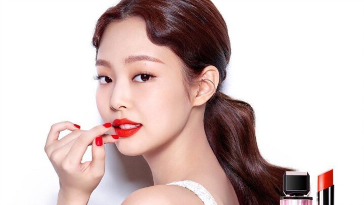HERA’s latest ad! Jennie Kim is truly a divine idol—her expressiveness and ability to pull off all k