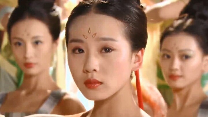 Check out the most beautiful costume dances! They will stun the audience and the characters in the d