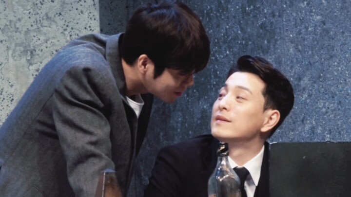 [Zheng Chengri | Stage Play] Representative He! Does your wife know you’re out having such a wild ti