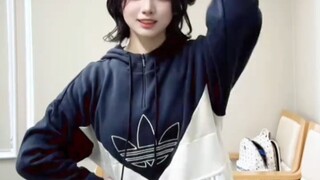 [Tenon Fujito's TikTok] Dancing to the ED of "Bakuage Sentai BakuRonGer"