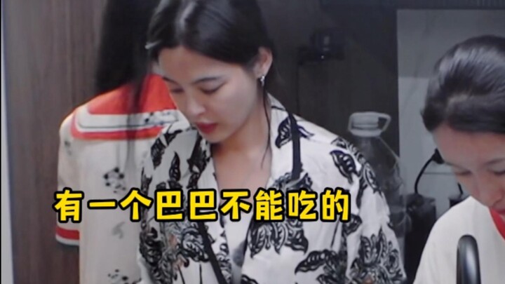 Dilraba Dilmurat doesn’t eat pork.