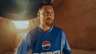 เมสซี่ x เป๊ปซี่ โฆษณาฟุตบอลโลก 2022: การดวลผ่านหว่างขา