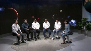徐工集团负责人“这个项目最初是通过社交媒体的私信联系，然后打了个电话十几分钟就定了这事。开始没要那么多设备，后来...”郭帆“一开始哪敢要太多啊”哈哈哈哈