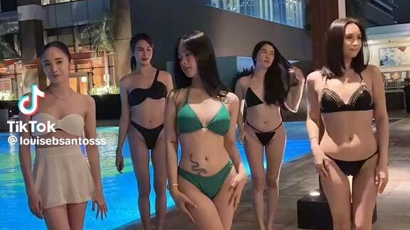 pili kana. Masarap yung green 🤤🤤