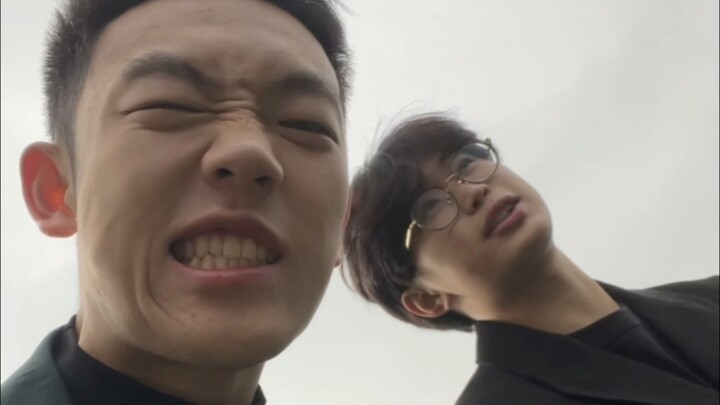 พิธีเข้าสู่วัยผู้ใหญ่ของหนุ่มน้อยนักฝึกงานจากซินไจ้เจี้ยนโทย์