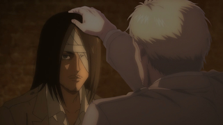 ไรเนอร์ที่ใช้การแตะหัวฆ่าเอเรน