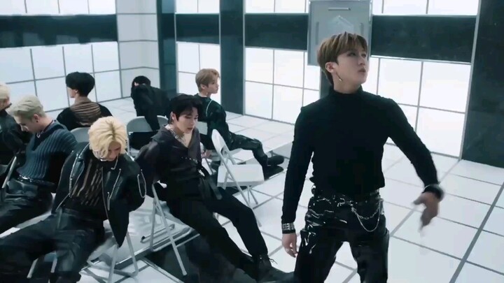 Stray Kids Venom