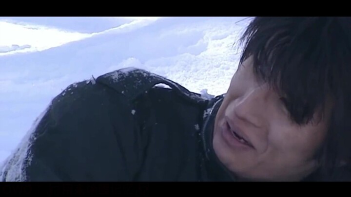 [Kamen Rider Sword] Tachibana-senpai singing in the snow