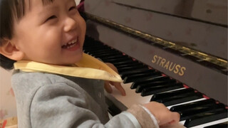 Hoàng tử tã giấy của làng piano