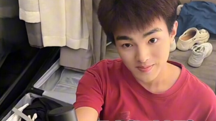 "Dark Souls แทนเจลอาบน้ำ" เพื่อนร่วมห้องเจ้าเล่ห์ที่ออกแบบมาเพื่อให้ผู้ชายธรรมดาใช้ Dark Souls เป็นเ