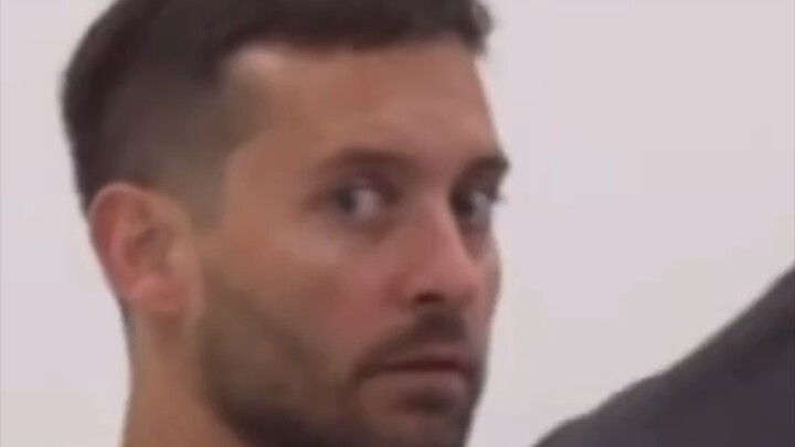 Làm thế nào để Người Nhện thế hệ thứ ba đối phó với cánh săn ảnh?