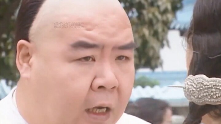 A young man accidentally dropped sashimi into a hot frying pan, only to watch the fish slices transf