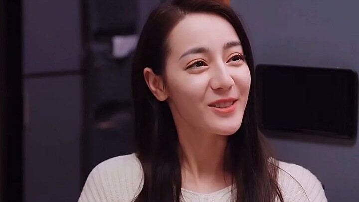 Yu Tu and Jingjing are so hot—this is the ultimate in romance, isn’t it?