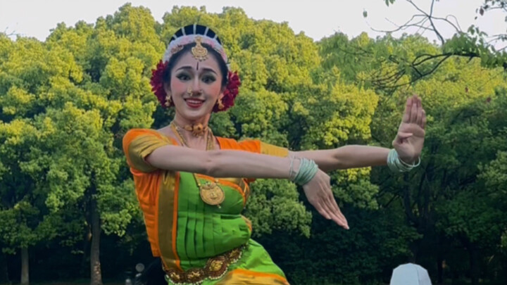[Kuchipudi] Ode to the Great God – Cover Dance of the Rain-Praying Ritual on a Full-Moon Night
