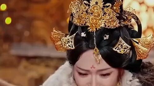 Tể tướng trở về mới phát hiện nữ đế lại thích một gã bạch diện thư sinh! #《Xuất Sư Nhất Biểu Chân Da