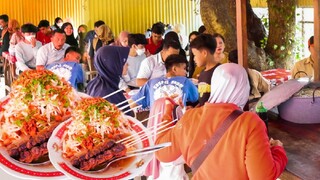 lontong balap paling rame segresik