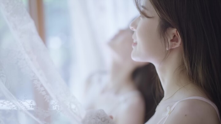 4K behind-the-scenes of a Korean beauty model’s lingerie ad shoot—normal outfits, no inappropriate c
