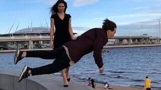 被 优 雅 判 处 终 身 孤 寂