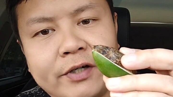 Chewing betel nut lacerates the oral cavity, while fresh arecoline steps in with brutal damage outpu
