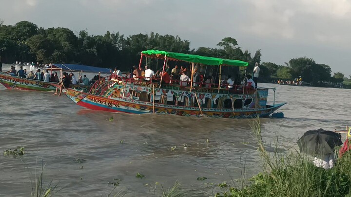 নৌকা বাইচ নবাবগঞ্জ