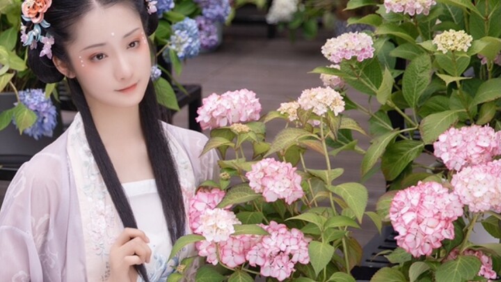[Yuzi] [Kuda Merah] —— "Aku bersenang-senang di Jiangnan, sangat polos ~ tarian gaya kuno asli Yuzi.