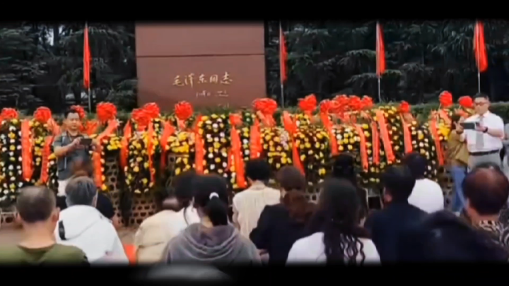 “至此，已经超越神明”