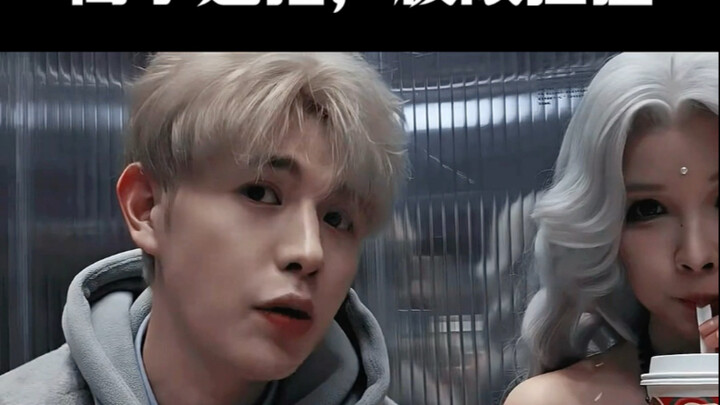 Lớp học Đồng Cẩm Trình: Ai cũng biết, bên ngoài thì danh phận là do mình tự đặt ra.