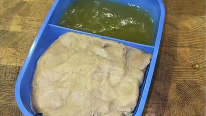 แฟนคลับทำข้าวกล่องรักให้คุณสามีเป็นอาหารเช้า วัตถุดิบเพียบแต่หน้าตาโดยรวมกลับพูดไม่ออกเลยสักคำ